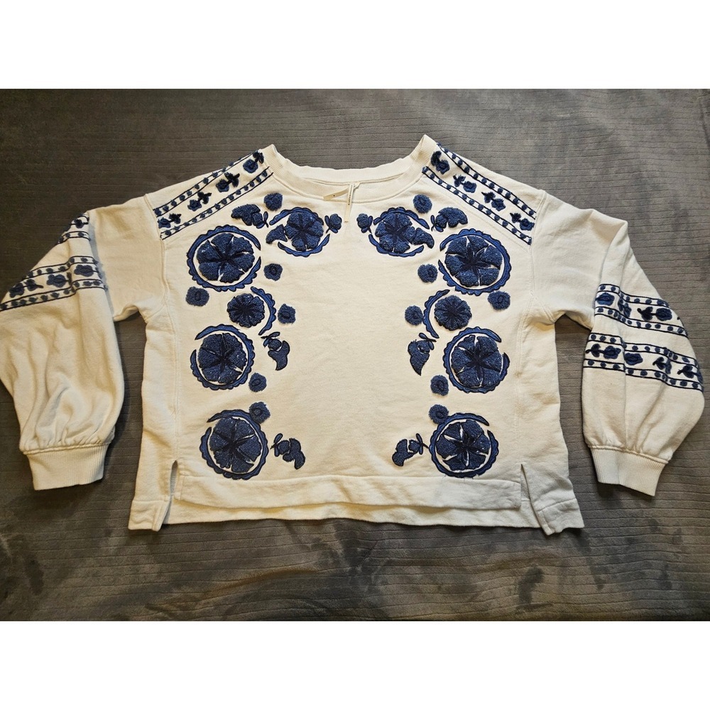Anthropologie Blue Floral Embroidered Sweatshirt Ivory White Boho Crewneck M - Picture 2 of 8
